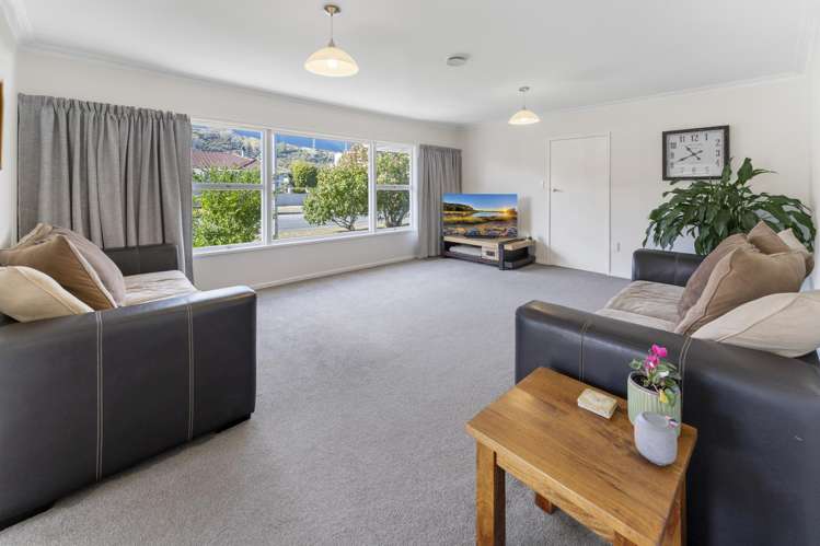 38 Willow Avenue Stoke_4