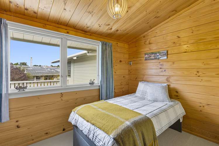 13 Grange Park Avenue Raumati South_15