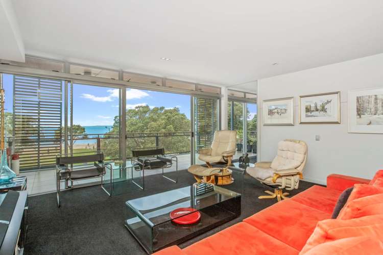 17/6 Beach Front Lane Browns Bay_3