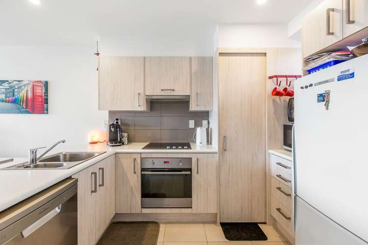 116/17 Link Crescent Stanmore Bay_10