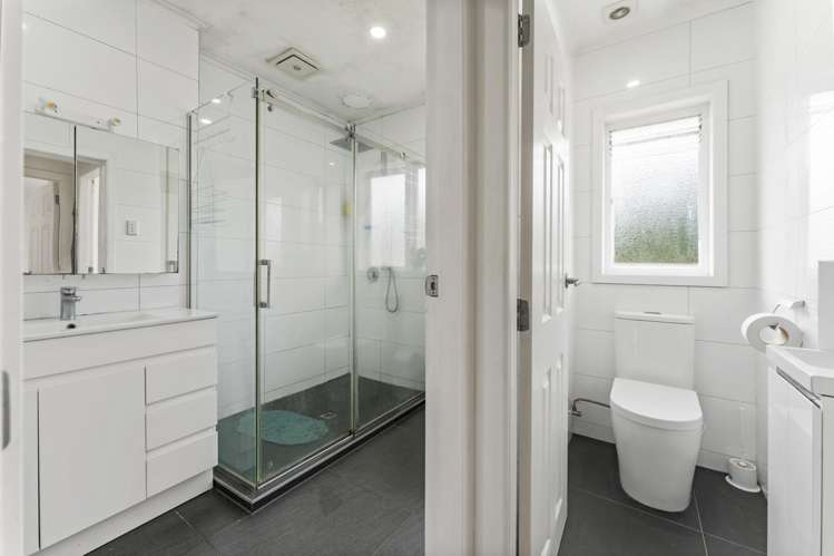 107 Taylor Road Mangere Bridge_8