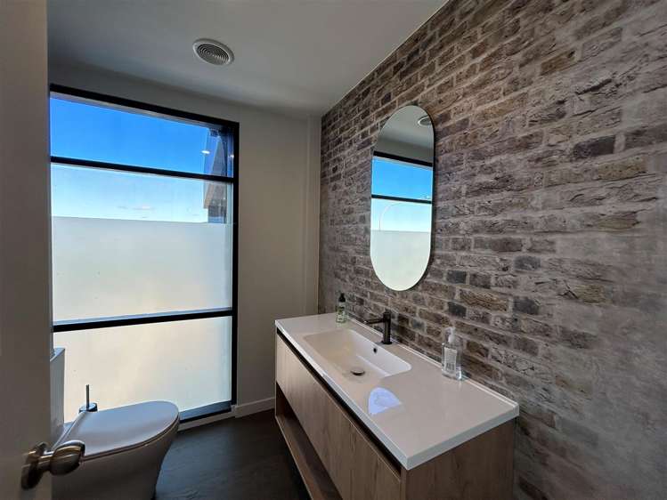 81 New North Road Eden Terrace_10