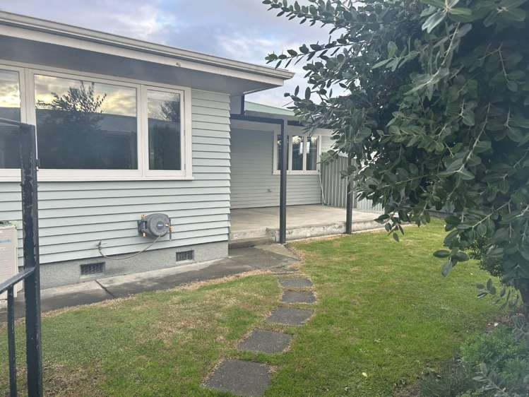 2/27 Trevelyan Street_0