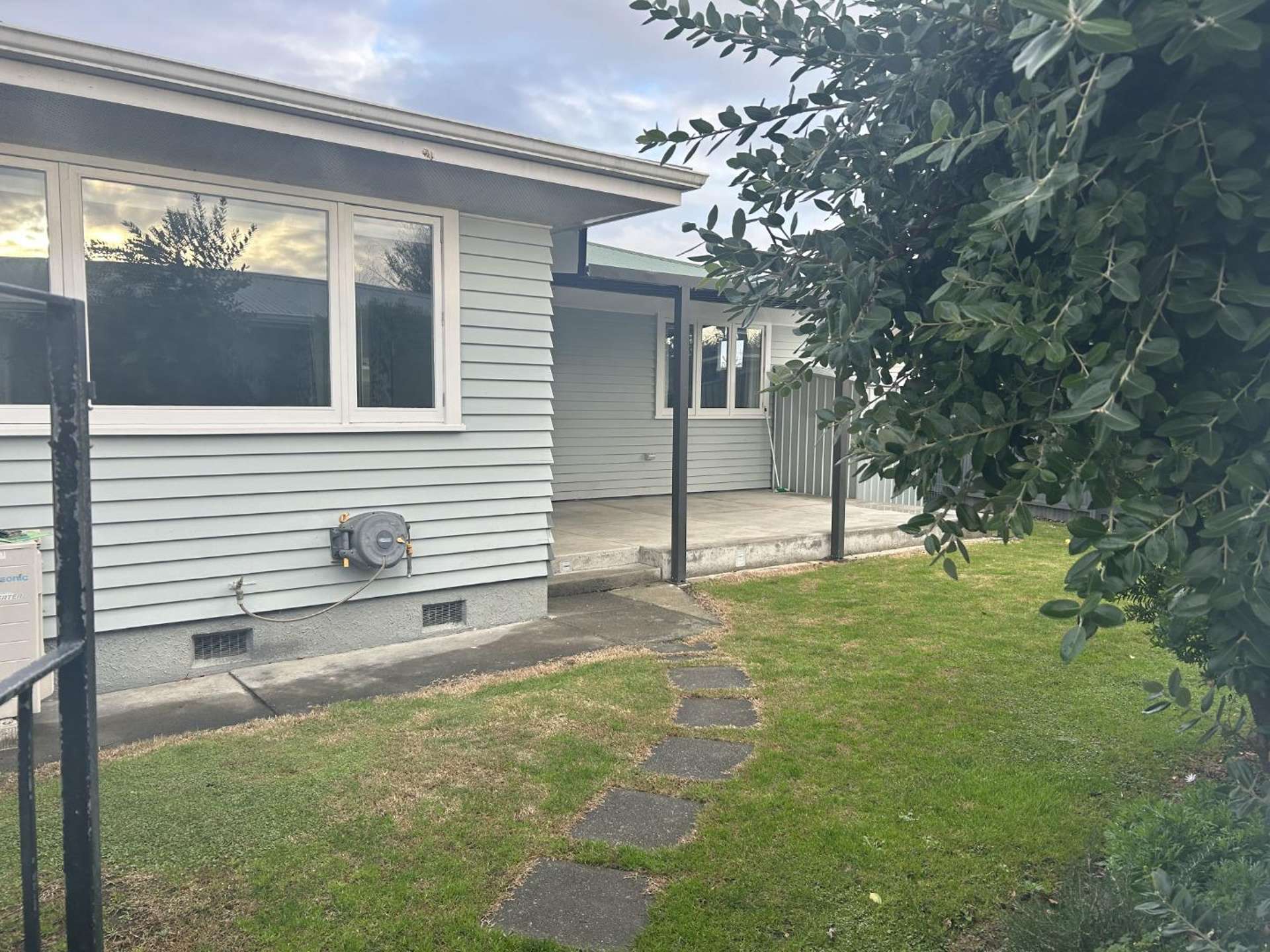 2/27 Trevelyan Street Onekawa_0