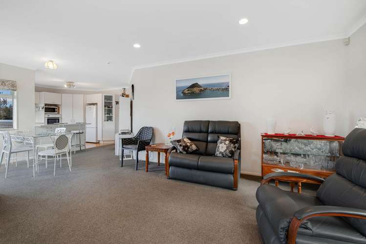 18 Chesterfield Way Orewa_7