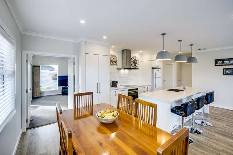 20 Young Place Taradale_7