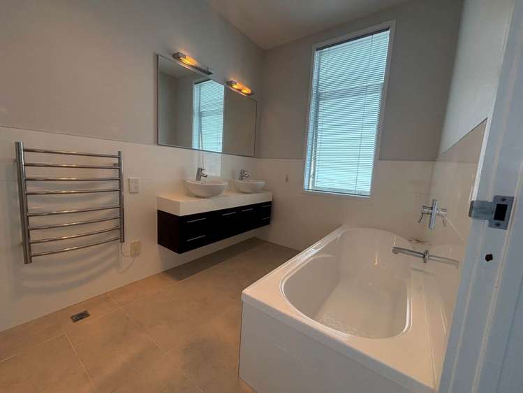 27 Kensington Drive Orewa_12