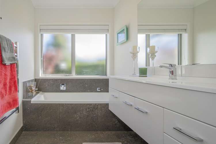 10 Roseberry Place Whitianga_25