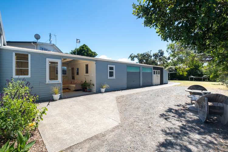 323 Clifton Road Te Awanga_13