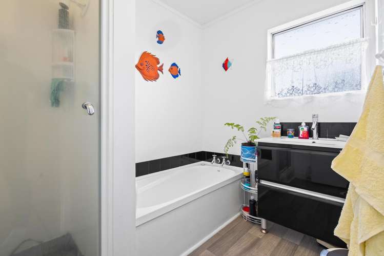 33 Escalona Street Te Kamo_10