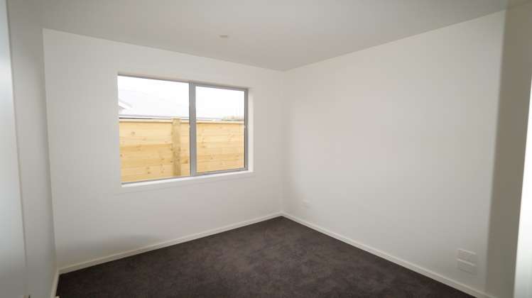 68 Stace Hopper Drive One Tree Point_14