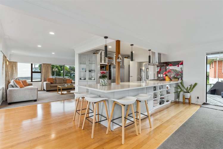 37 Toroa Street Torbay_9