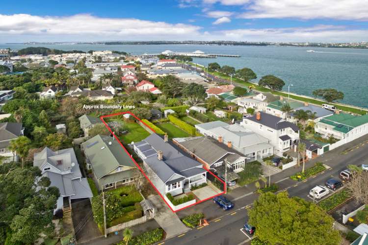 8 Huia Street Devonport_5