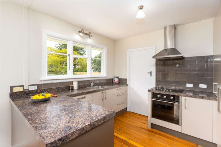 51 Achilles Street Burwood_6