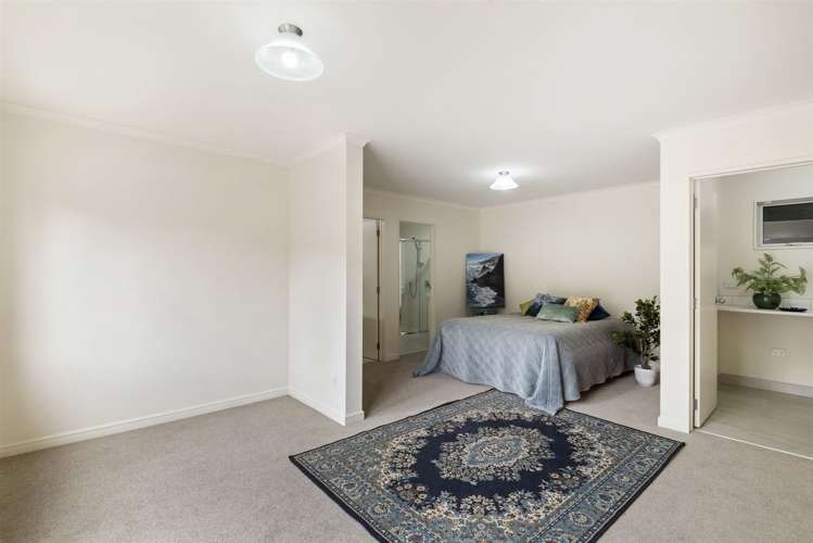 11 Viridian Lane Greenhithe_18