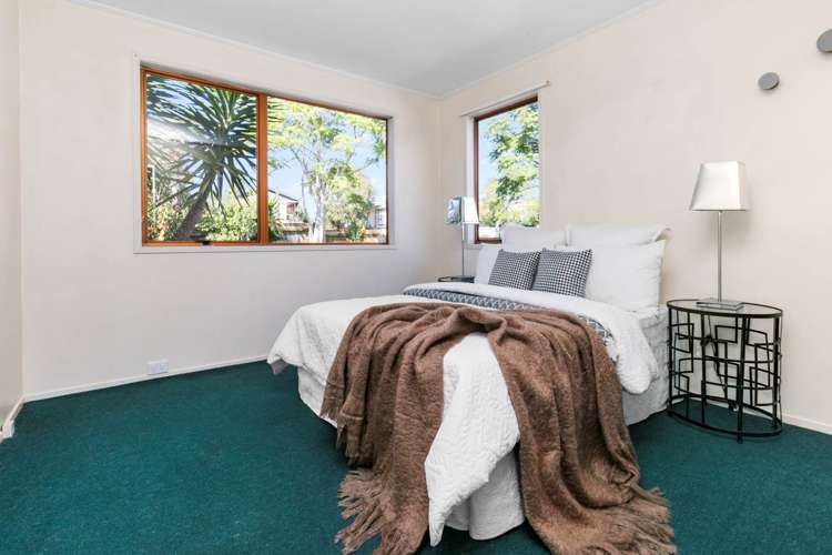 14 George Herring Place Glen Eden_10