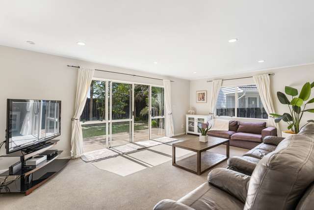 2/13 Eversleigh Road Belmont_4