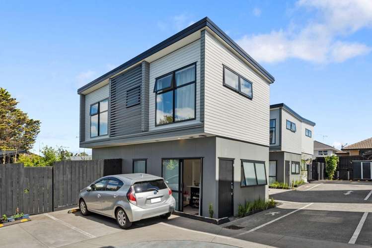 6/24 Andrew Road 10679_17