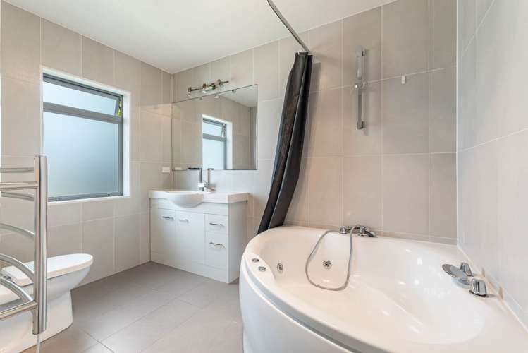 3 Bayview Park Lane Orewa_32