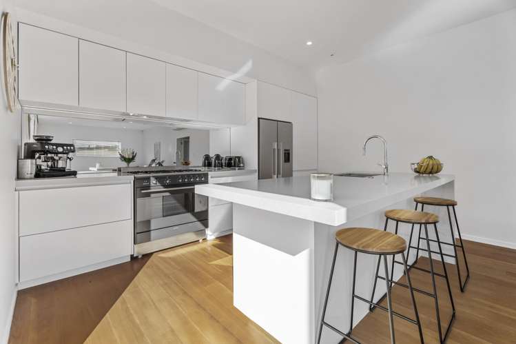 1/21 Foch Avenue Mount Roskill_12