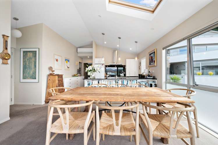 4/275 Karaka Bay Road Karaka Bays_4