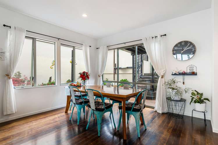 258 Alec Craig Way Gulf Harbour_16