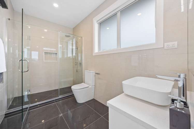 24 Priestley Drive Bucklands Beach_33