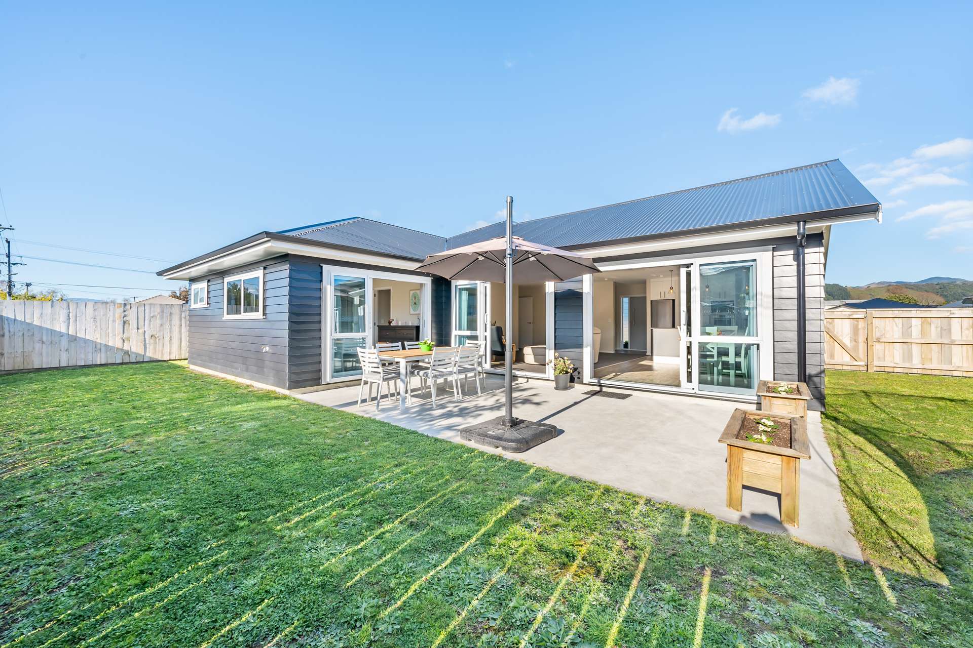 6 Poulson Grove Trentham_0