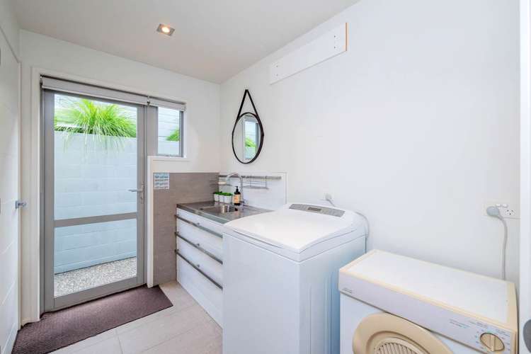 64 Lake Panorama Drive Henderson_29