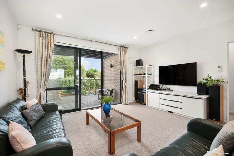 56 Whimbrel Road Flat Bush_1