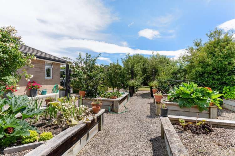 59 Armstrong Avenue Carterton_25