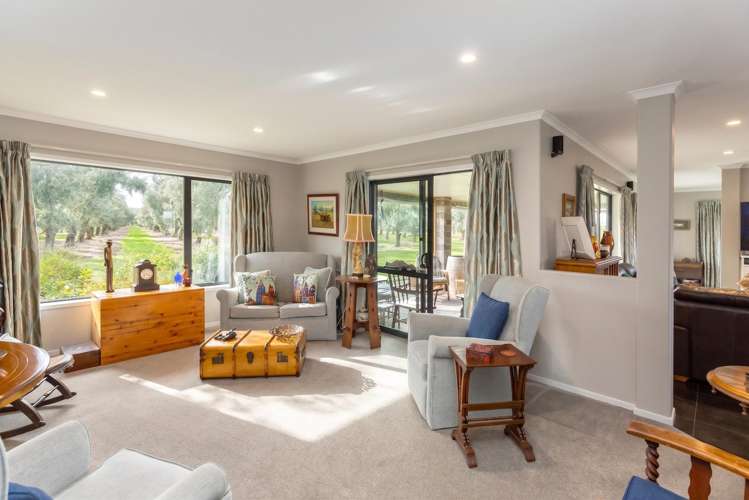 244 Dakins Road East Taratahi_35