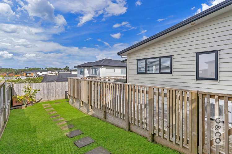 5 Byron Drury Way Riverhead_22