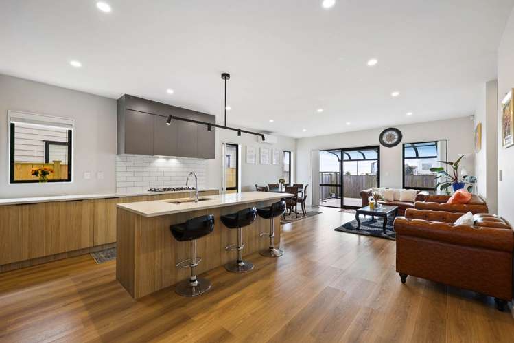 12 Korowhiti Road Clarks Beach_22