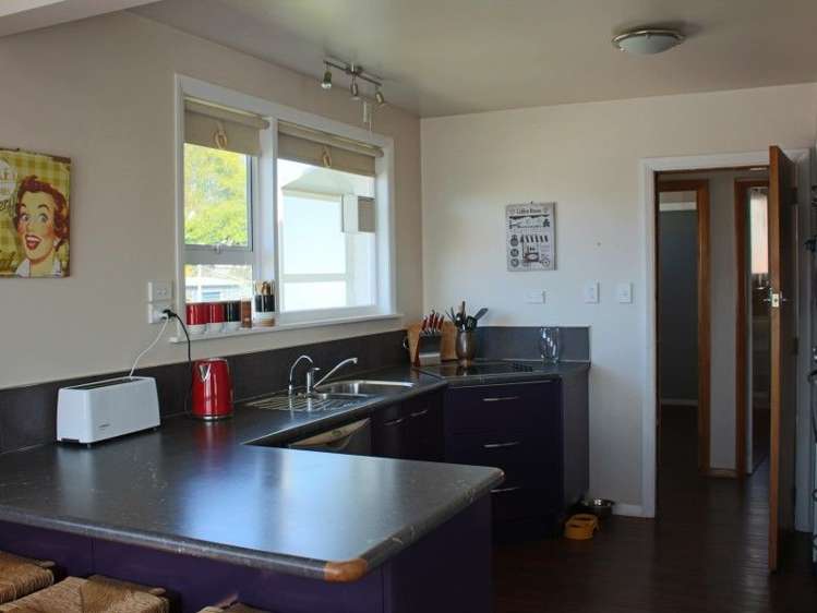 76 Ranui Avenue Waimataitai_24