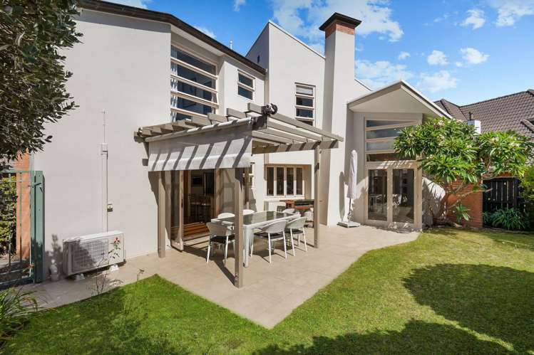 8b Queen Mary Avenue Epsom_2