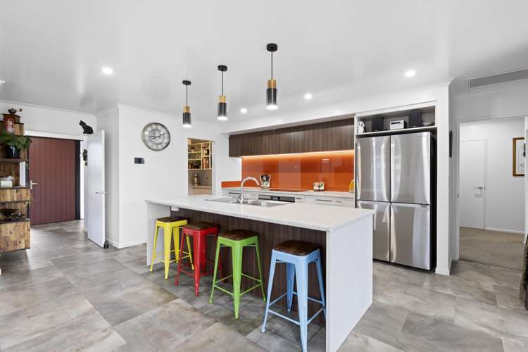 180 Faringdon Boulevard Rolleston_6