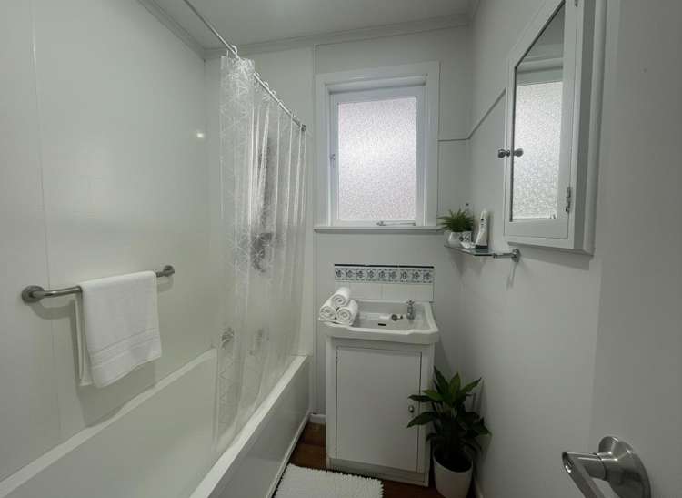 6 Kiekie Road Mangere Bridge_9