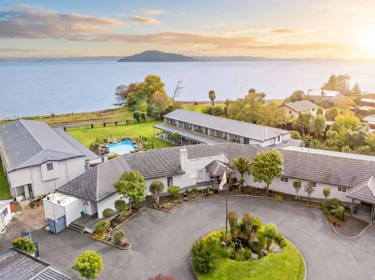 77 and 79 Robinson Avenue Rotorua_13