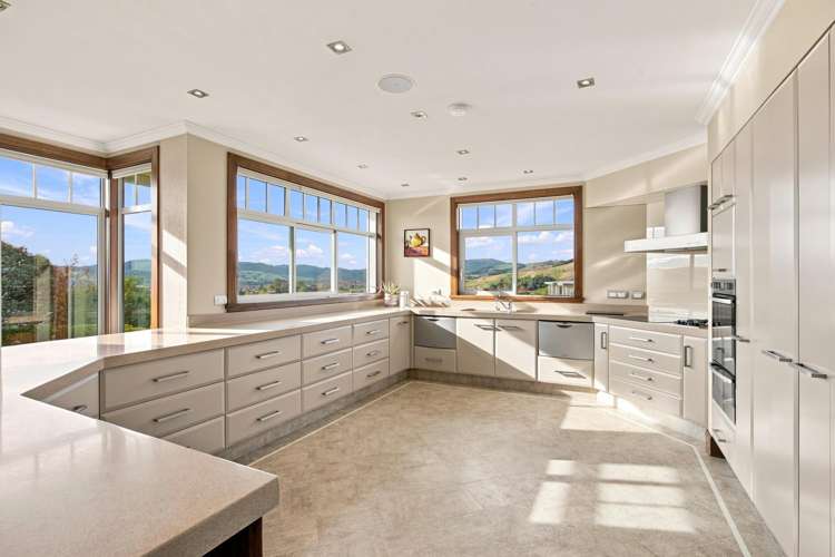 6 Gracemount Place Kinmont Park_11