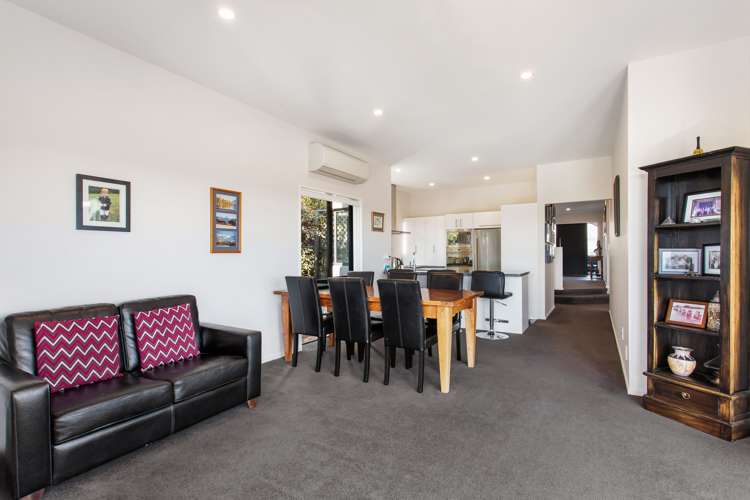 16 Lookaway Place Huntsbury_14