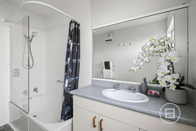 1/50a Division Street Riccarton_6