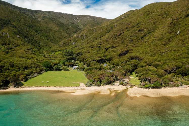 Lot 2 Te Aroha Bay_0