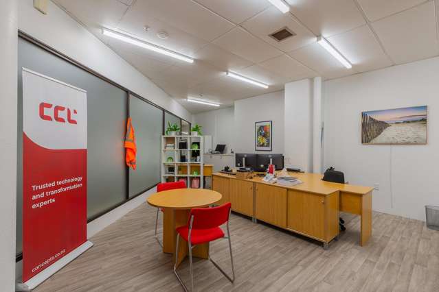 Prime 47sqm Space in One Market Hub