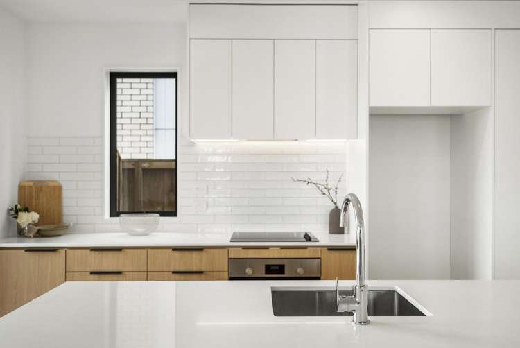 19 Karamu Street Flat Bush_11