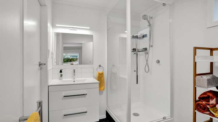 13B Hine Street New Plymouth_28