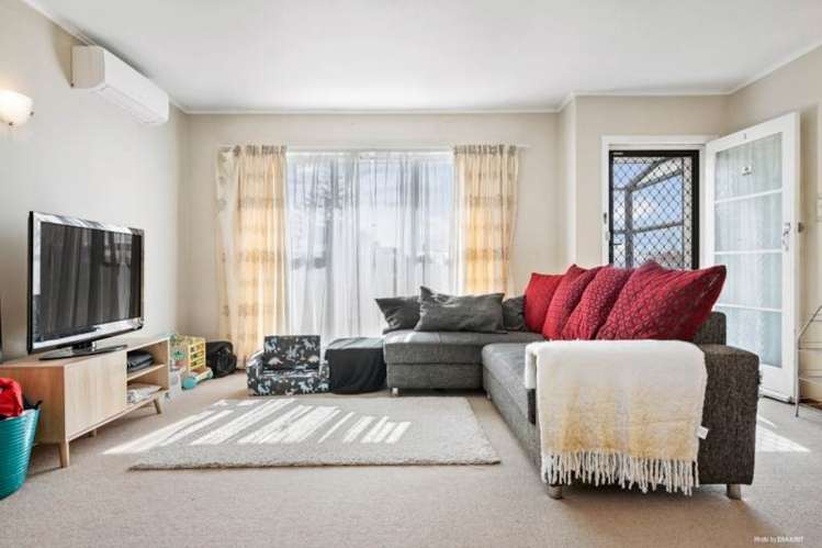 1/2 Pooley Street Pakuranga Heights_1
