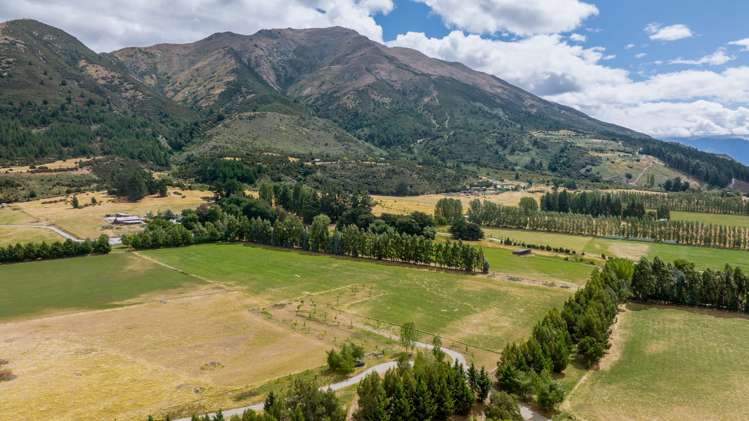 51 Grayburn Lane Wanaka_2