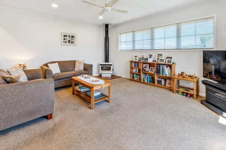 5 Rene Place Sunnyhills_11