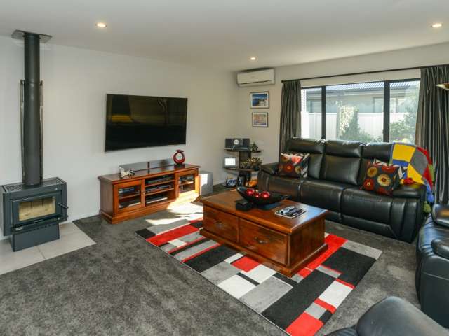 212 Frimley Oaks Frimley_2